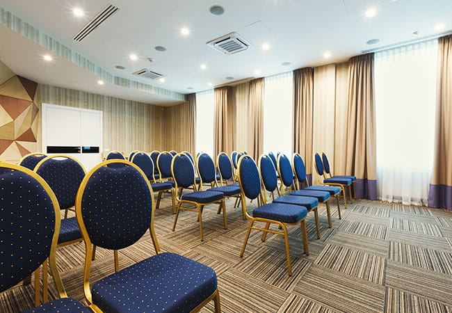 Host Meetings in Delight Hotels